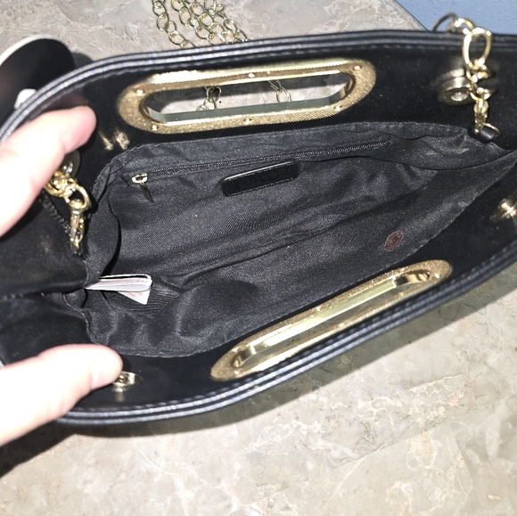 Imoshion Black Flower Applique Crossbody Clutch NWT - Picture 5 of 7